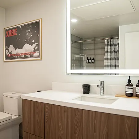 Luxury Apartment With The Hollywood Hills View Los Angeles Exterior photo